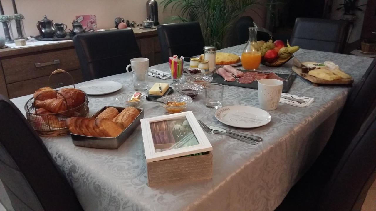 Bed and Breakfast La Maison Bretonne, Chez Pascal & Brigitte Pleslin-Trigavou Екстер'єр фото